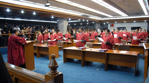 Impeachment of Renato Corona